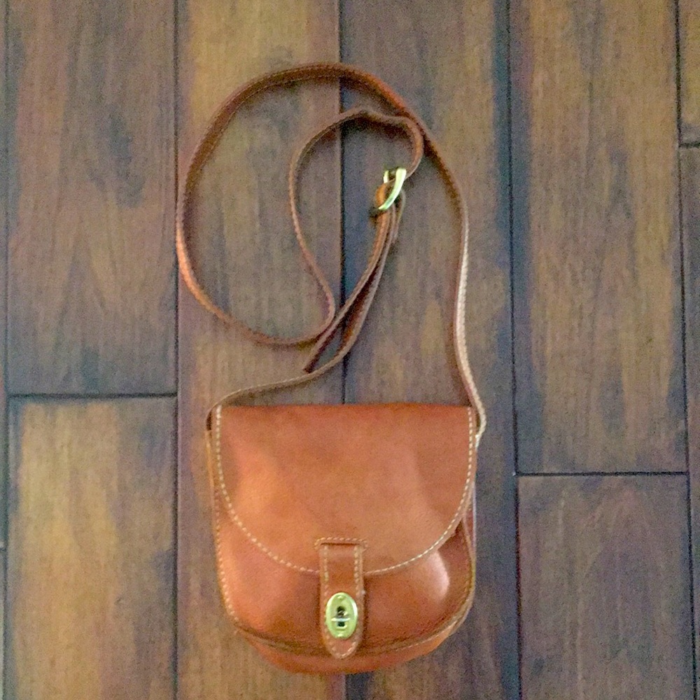 Fossil tan leather crossbody bag